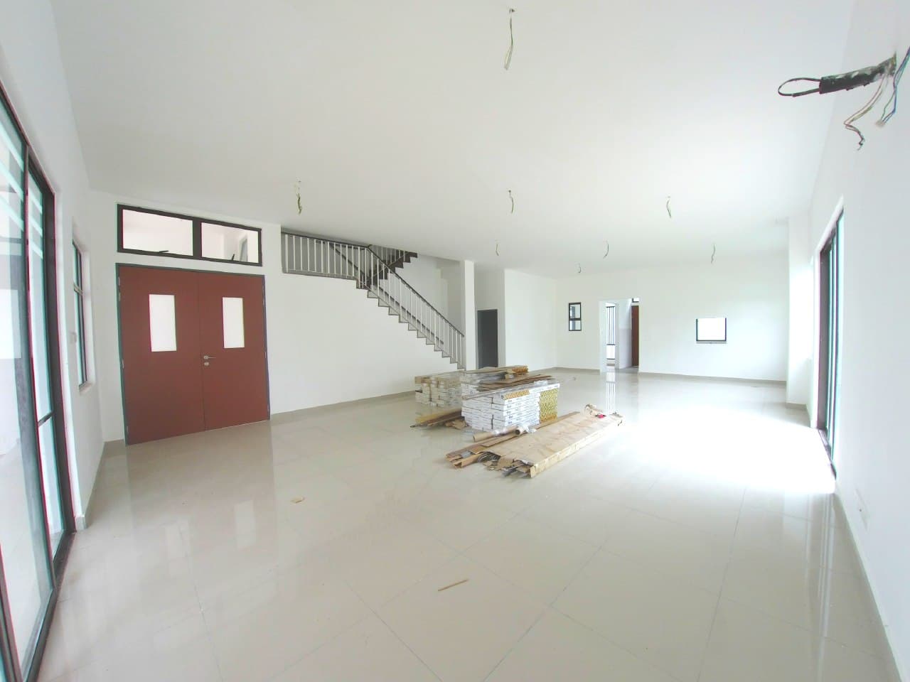 2 STOREY SEMI-D CORNER EMERY KEMENSAH - photo 2