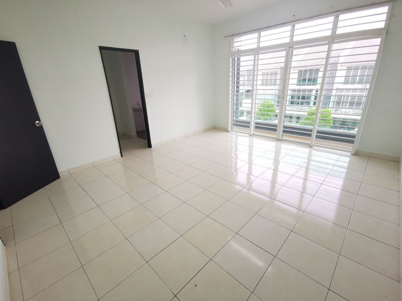 3 STOREY TERRACE HOUSE, BANGI AVENUE 3 - photo 3