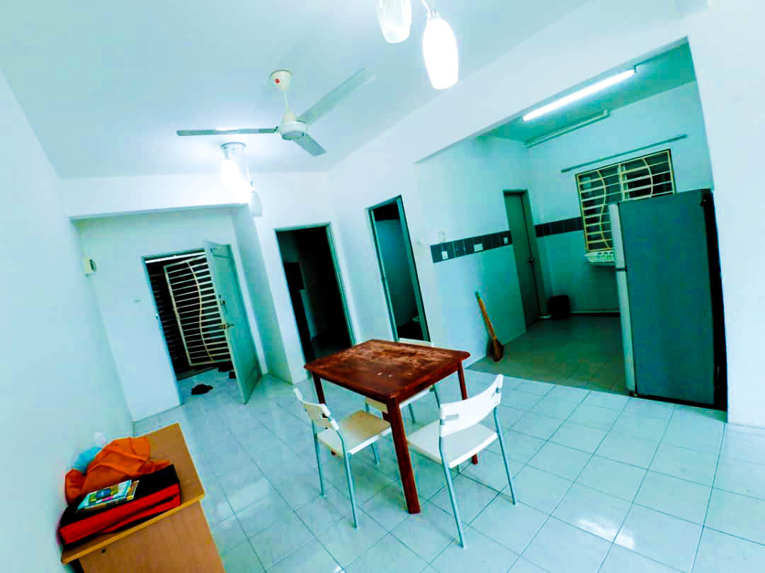 VILLA TROPIKA APARTMENT -Sungai Tangkas -Freehold - photo 2