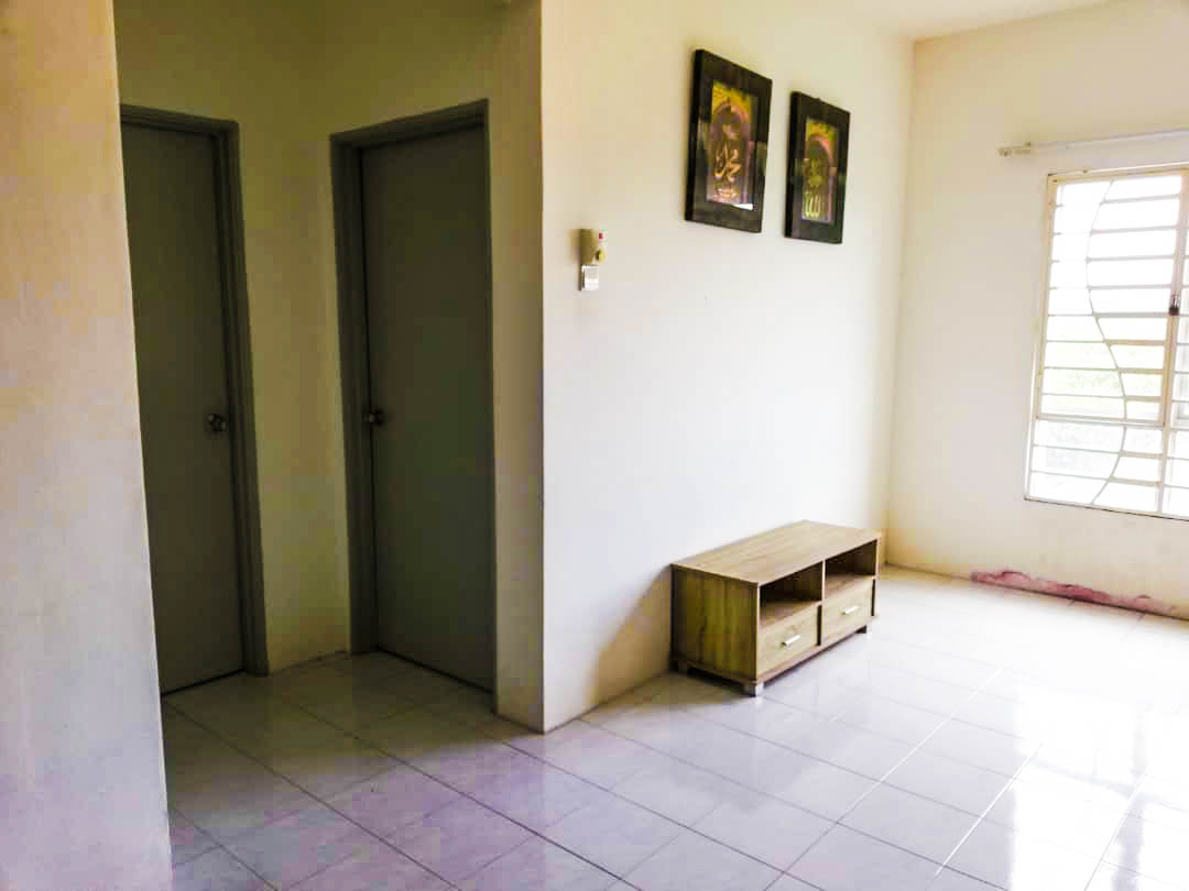 VILLA TROPIKA APARTMENT -Sungai Tangkas -Freehold - photo 5