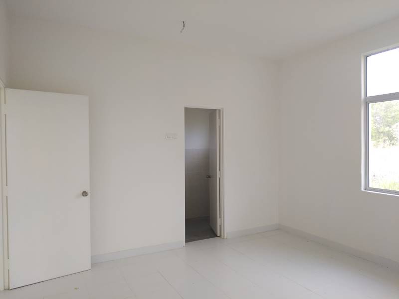 1STRY BUNGALOW 4ROOM - LENGGENG, MAHKOTA HILLS - photo 7