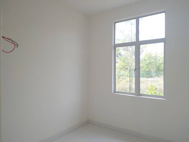 1STRY BUNGALOW 4ROOM - LENGGENG, MAHKOTA HILLS - photo 8