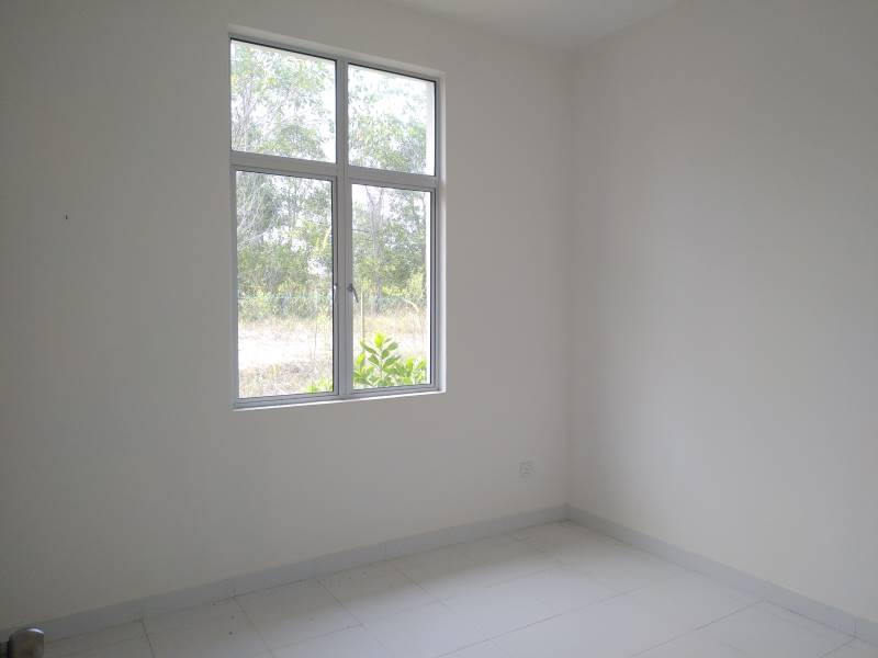 1STRY BUNGALOW 4ROOM - LENGGENG, MAHKOTA HILLS - photo 9
