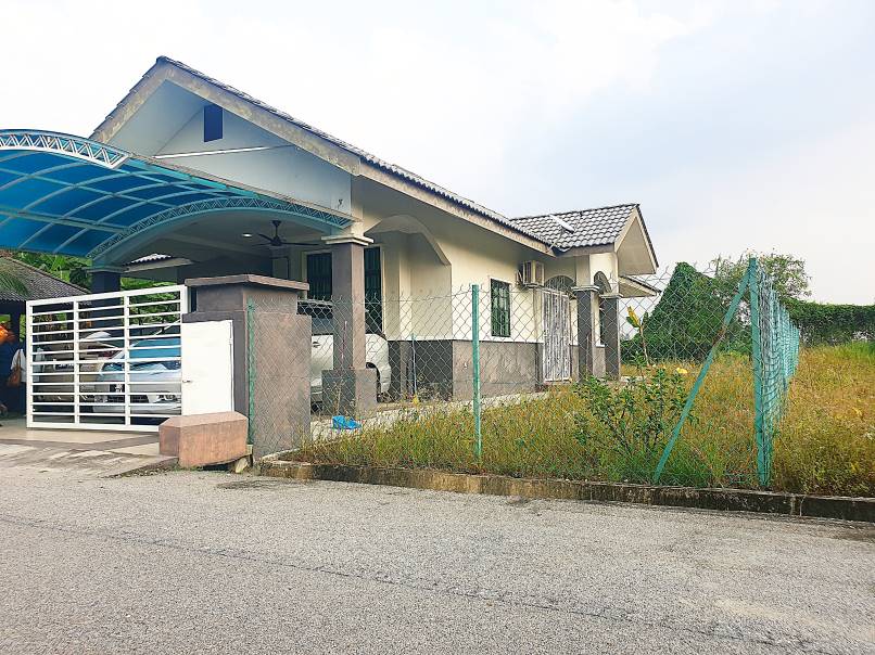 BANGLO SETINGKAT-  RANTAU PANJANG, KLANG - photo 1