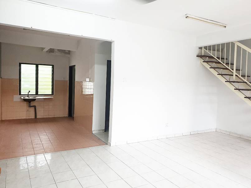 2STOREY TAMAN TELUK KAPAS, RANTAU PANJANG, KLANG - photo 3