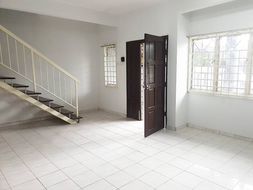 2STOREY TAMAN TELUK KAPAS, RANTAU PANJANG, KLANG - photo 2