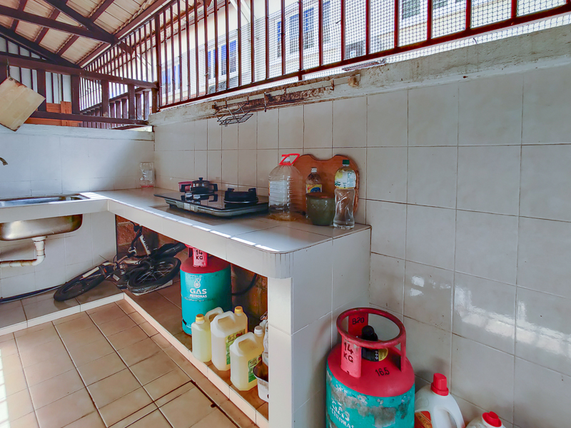 Cheapest End Lot 2STOREY  BUKIT JELUTONG - photo 3