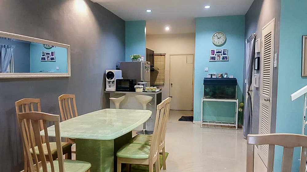 2 Storey Paragon 202  Seri Kembangan - photo 4