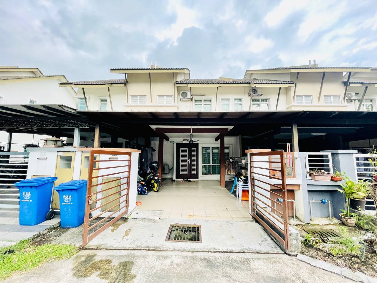 CANTIK Rumah Teres 2 Tingkat Bukit Naga Shah Alam