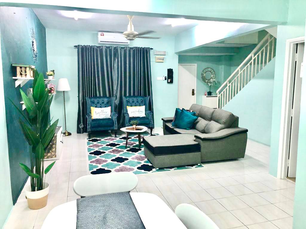 RENOVATED 2 Storey Terrace at Bandar Saujana Putra