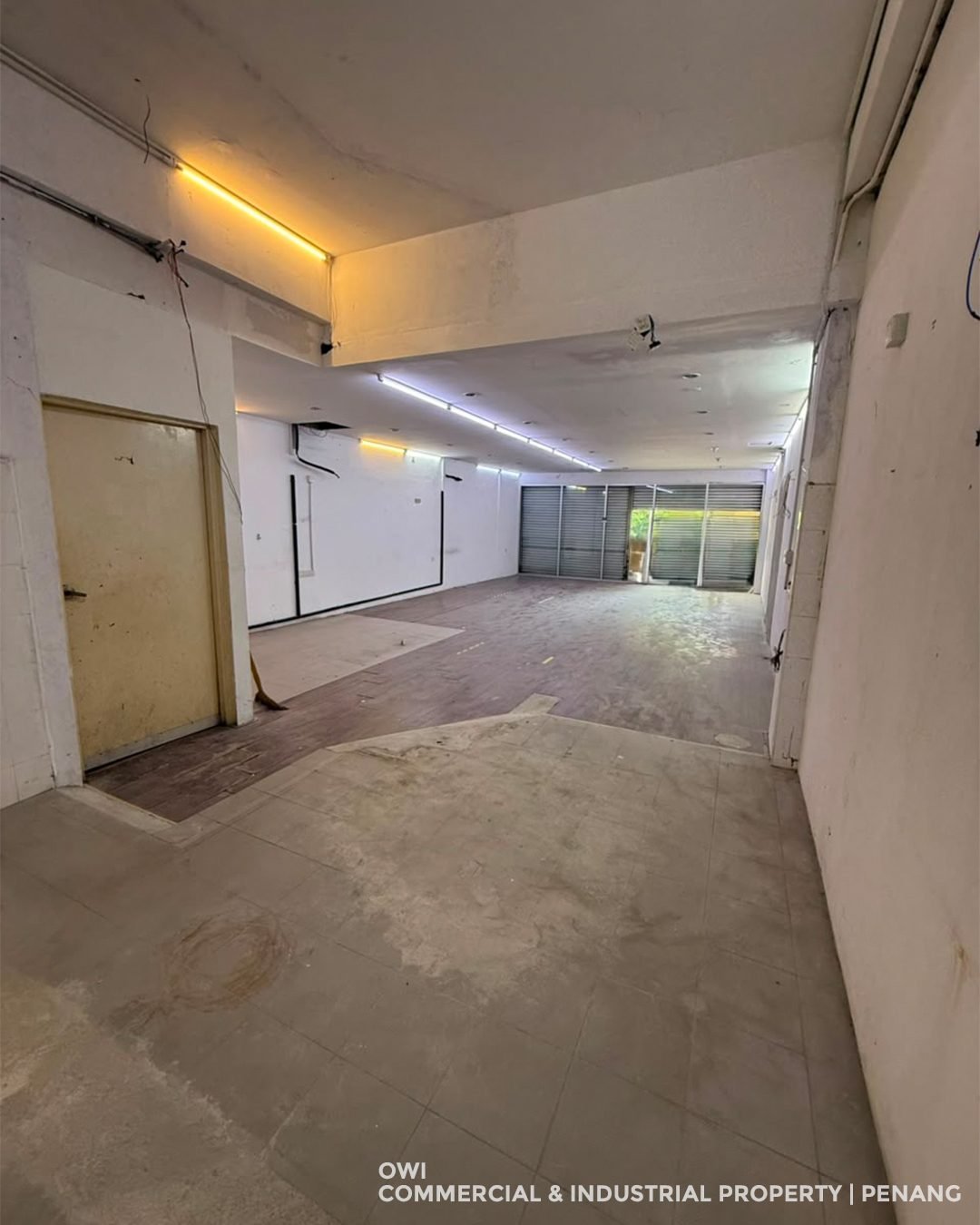 Ground Floor Shoplot for Rent at Krystal Point | Main Road Frontage - photo 3