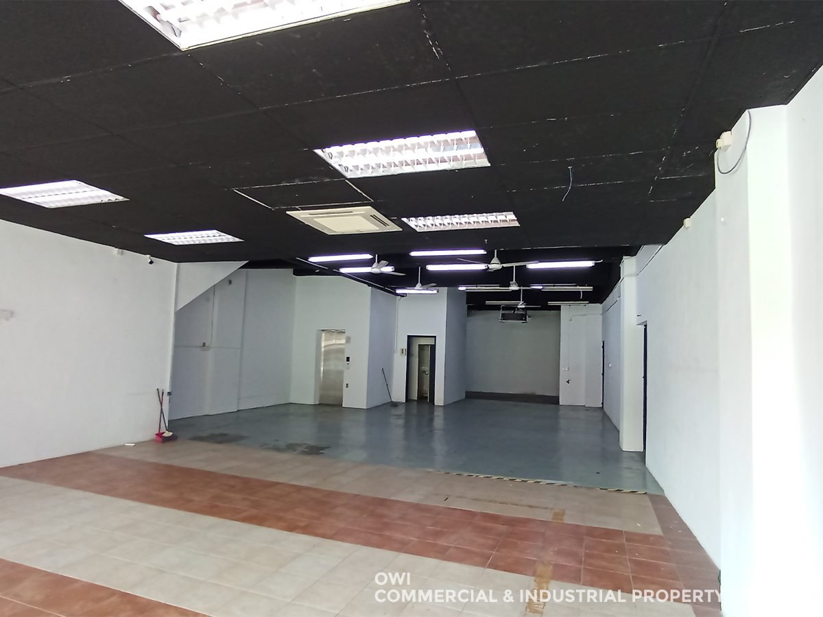3-Storey Commercial Building for Rent at Georgetown | Open Space Rooftop - photo 2