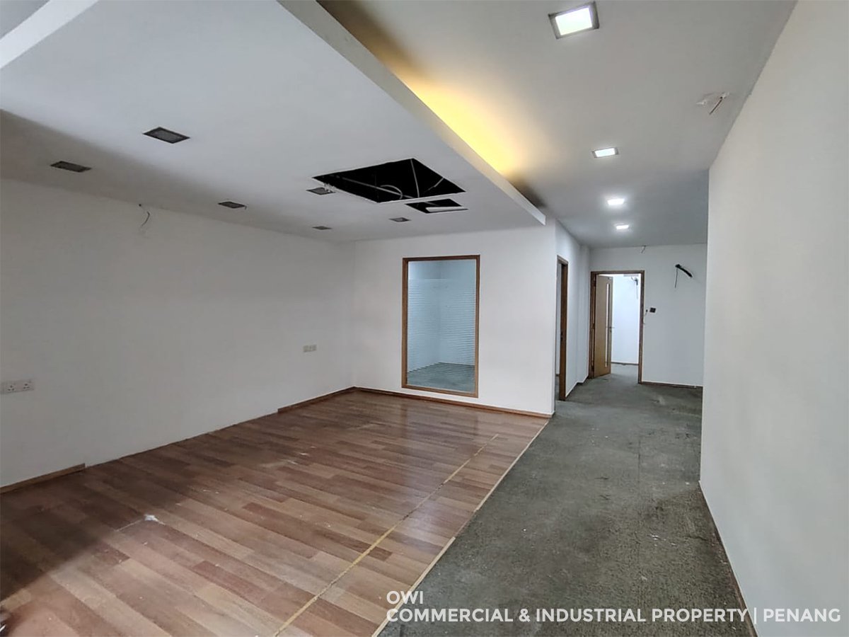 Gelugor 2-Storey Shop Office for Rent Facing Main Road - photo 3