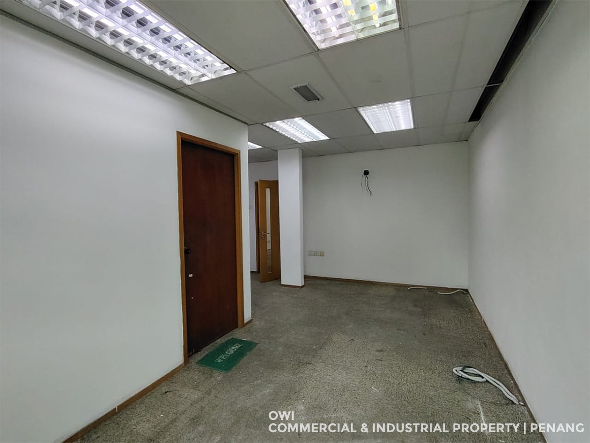 Gelugor 2-Storey Shop Office for Rent Facing Main Road - photo 6