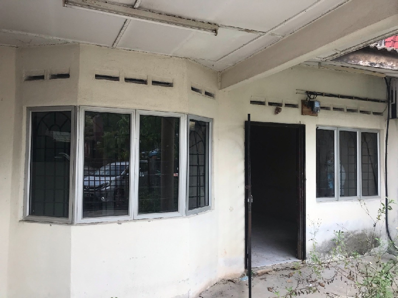 Single Storey 20x65sft Nilai Perdana Facing Open Near Commuter KTM - photo 4