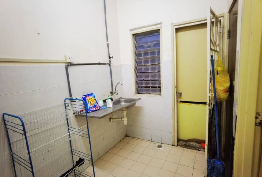 Rumah Teres Setingkat Bandar Bukit Mahkota - photo 4
