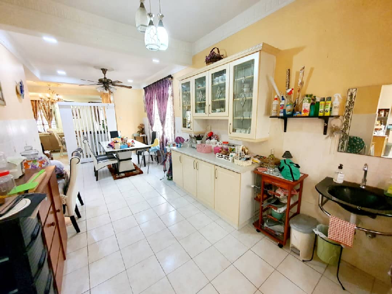 RENOVATED 2 STOREY SEMI DETACHED HOUSE BANDAR SERI PUTRA BANGI - photo 12