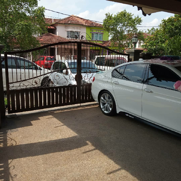 Fully Renovated Endlot Double Storey Seksyen 8, Bandar Baru Bangi - photo 2