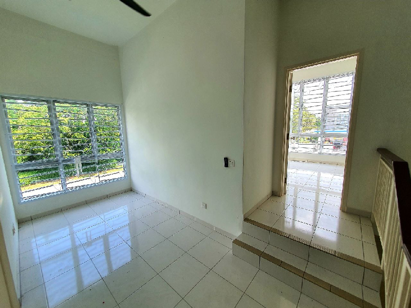 RENOVATED CORNER LOT 2 STOREY TERRACE HOUSE SETIA ECOHILL (PISTIA 2) SEMENYIH - photo 4