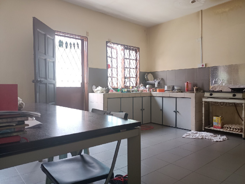 Taman Bunga Negara Seksyen 27 Shah Alam 22x70 Extended Kitchen - photo 4