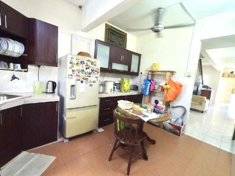 CORNER LOT Double Storey Terrace DSentral Bandar Seri Putra - photo 4