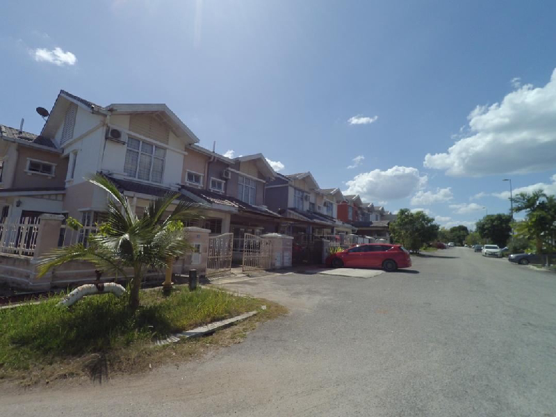 CORNER LOT Double Storey Terrace DSentral Bandar Seri Putra - photo 8