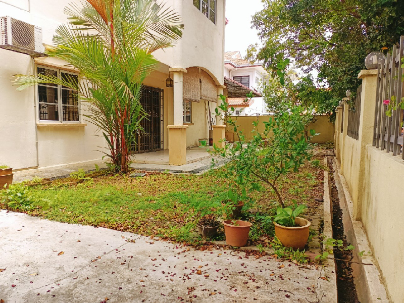 Taman Sutera, Kajang Corner Lot Double Storey Freehold unit. - photo 4