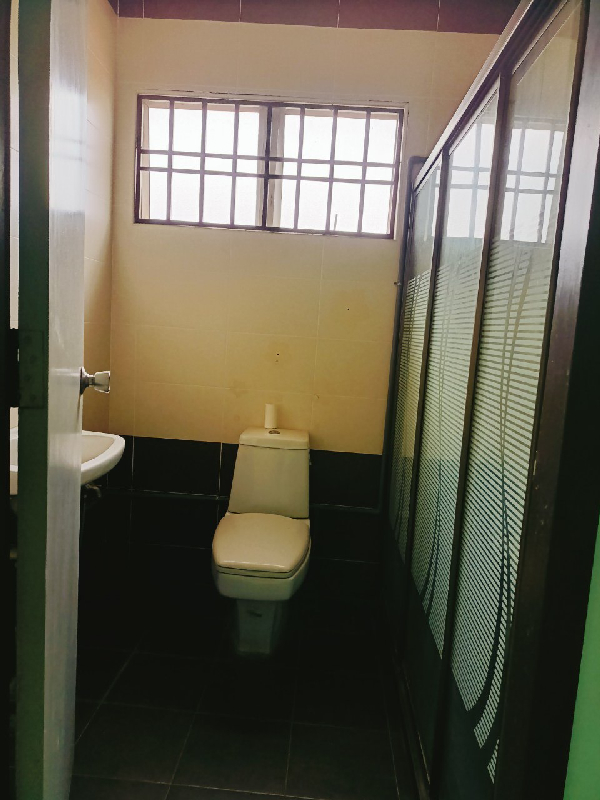 Taman Sutera, Kajang Corner Lot Double Storey Freehold unit. - photo 11