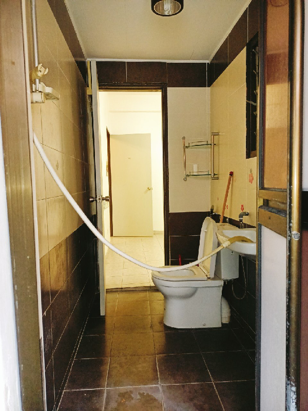 Taman Sutera, Kajang Corner Lot Double Storey Freehold unit. - photo 12