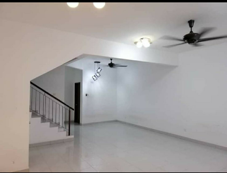 Teres 2 tingkat Oakberry Taman Pelangi Semenyih 2 - Facing open - photo 3