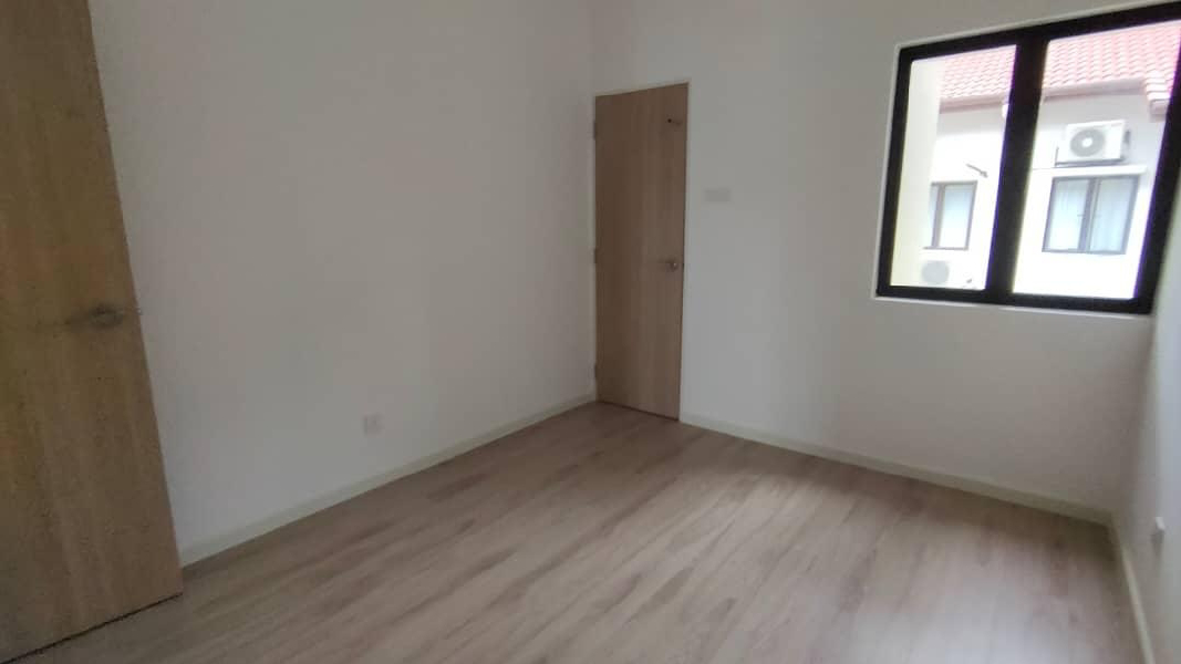 [FREEHOLD][NOT DIRECTLY FACING OTHER HOUSE][NEW UNIT]DOUBLE STOREY DAHLIA SERENE HEIGHTS - photo 4