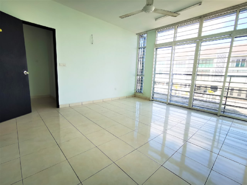 CORNER 3 Storey Terrace, Bangi Avenue 3 (Seksyen 7) - 7R 7B FREEHOLD - photo 7