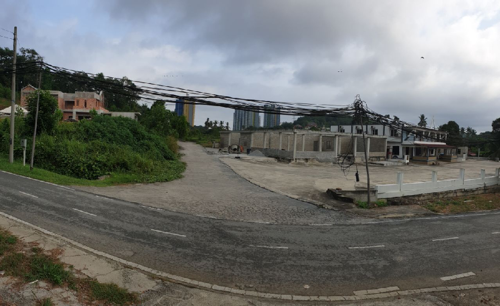 Lot Banglow di Desa Pinggiran Putra Putrajaya untuk dijual -Tepi jalan