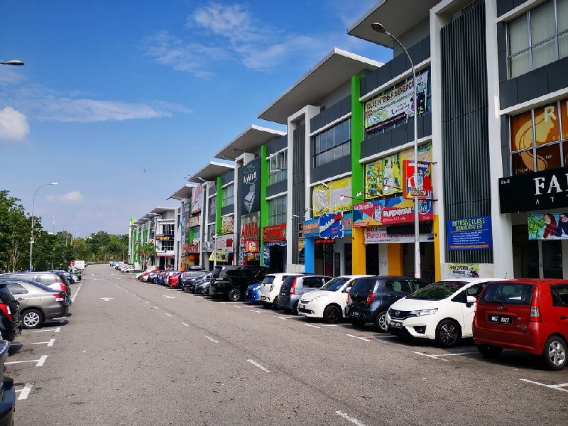 [VERY STRATEGIC] Tenanted Shop/Office Lot, Bdr Puteri Bangi (FREEHOLD) - photo 1