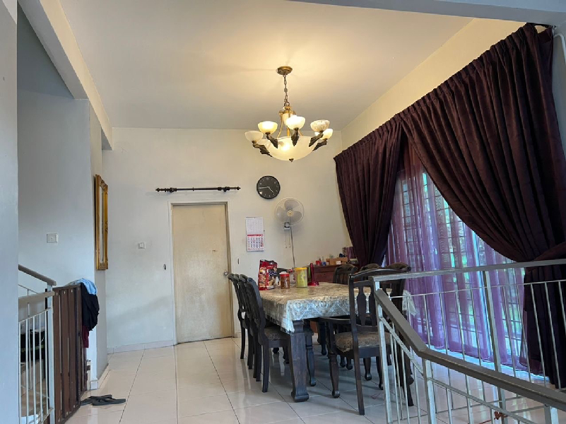 2.5 Storey Terrace House  - photo 6