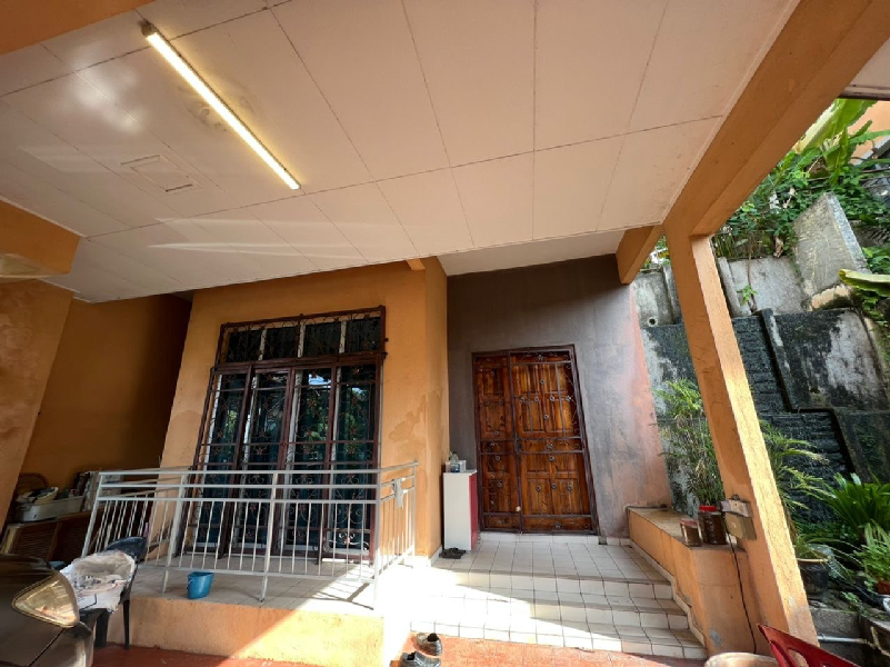 2.5 Storey Terrace House  - photo 7