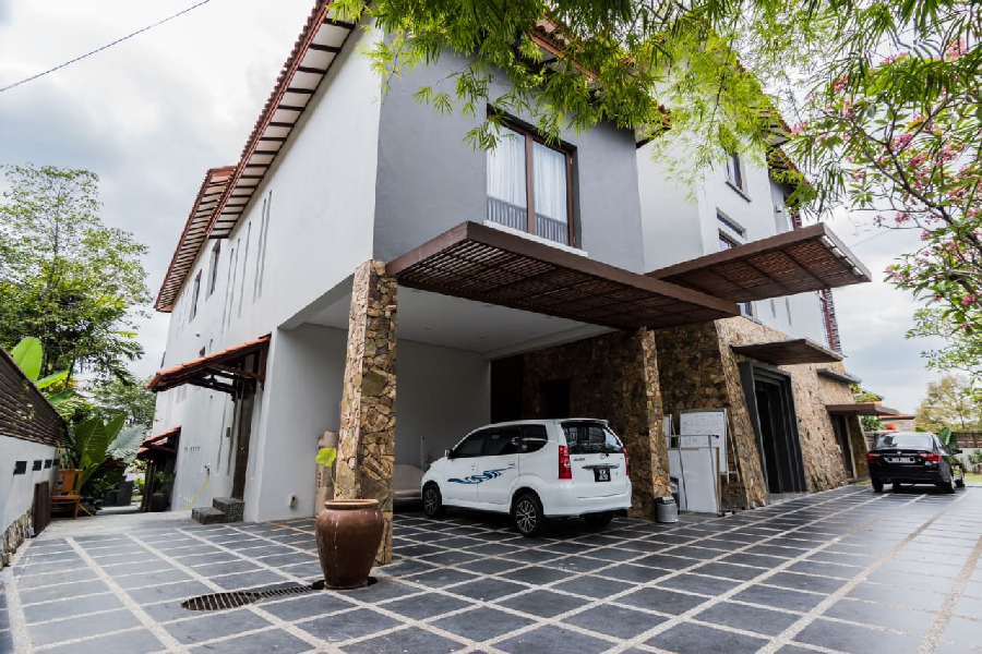 Bungalow 3 Storey with Swimming Pool ss19 Subang Jaya - photo 3
