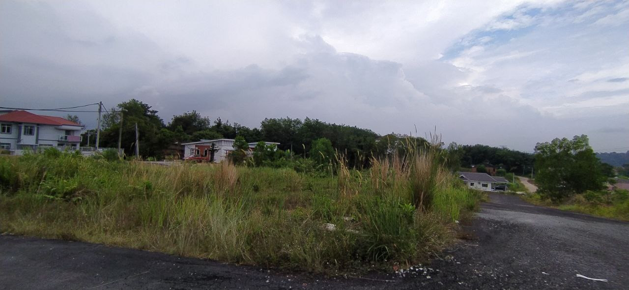 CORNER LOT Bungalow, Sg. Merab Luar, Bangi - photo 2