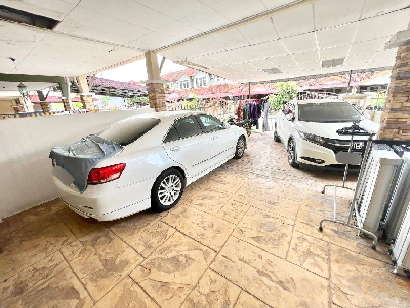 FOR SALE : Double Storey Terrace, Tmn Pelangi @ Semenyih.  - photo 2