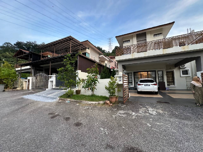 FOR SALE Double Storey Semi D, IntermediateTaman Nusa Intan(FREEHOLD-OPEN) - photo 1