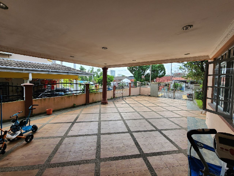 2 Storey Semi Detached House Taman Sri Endah Sri Petaling KL - photo 3