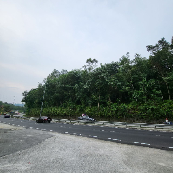 Tanah 1.05 ekar Jalan Ayer Hitam - Berdepan Restoran Perantau Hill Sg Merab Kg Abu Bakar Baginda  - photo 1