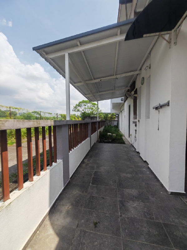 RENO END LOT with EXTRA LAND  | 2 Storey ZENIA HARMONI KAJANG FREEHOLD - photo 4