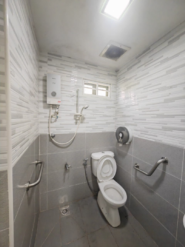RENO END LOT with EXTRA LAND  | 2 Storey ZENIA HARMONI KAJANG FREEHOLD - photo 6