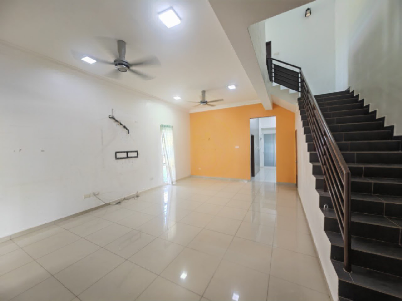 RENO END LOT with EXTRA LAND  | 2 Storey ZENIA HARMONI KAJANG FREEHOLD - photo 9
