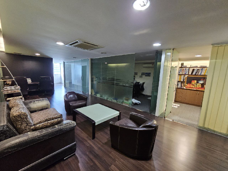 6 Storey Shoplot Building (With Lift) at Bandar Tasik Selatan - photo 8