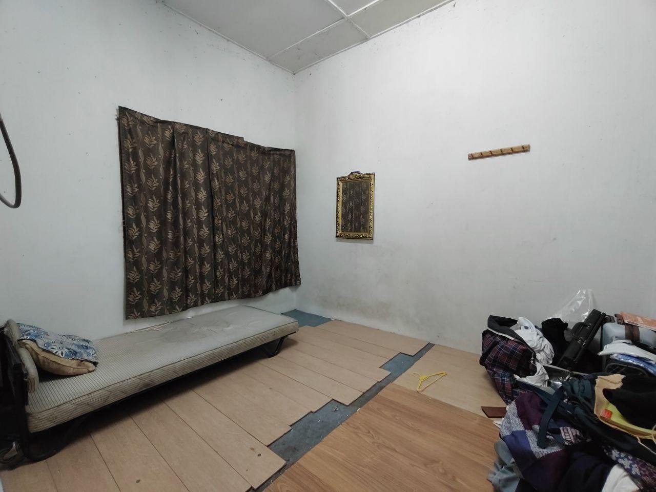 Single Storey Terrace Corner Taman Sri Serdang - photo 6