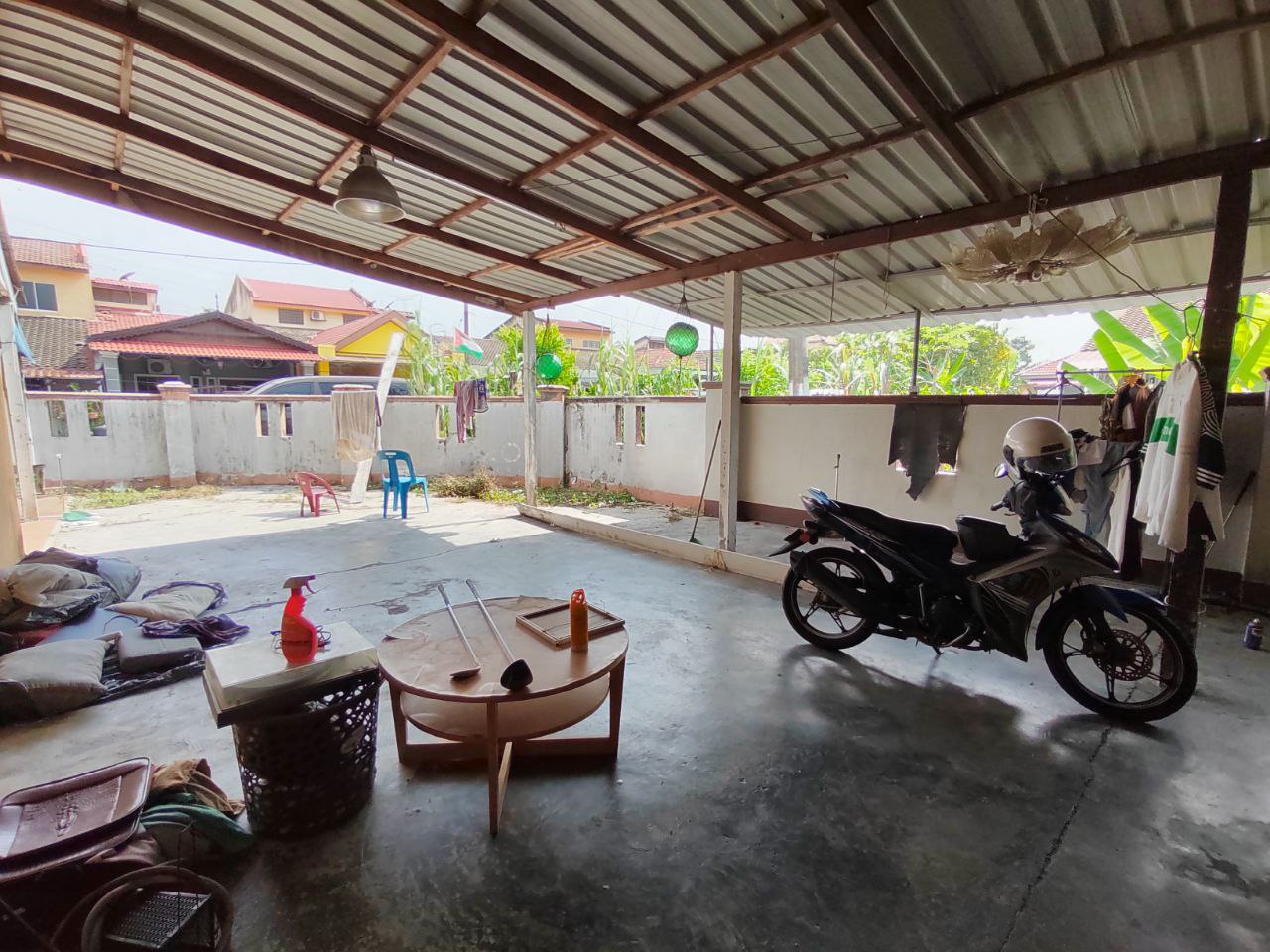 Single Storey Terrace Corner Taman Sri Serdang - photo 8