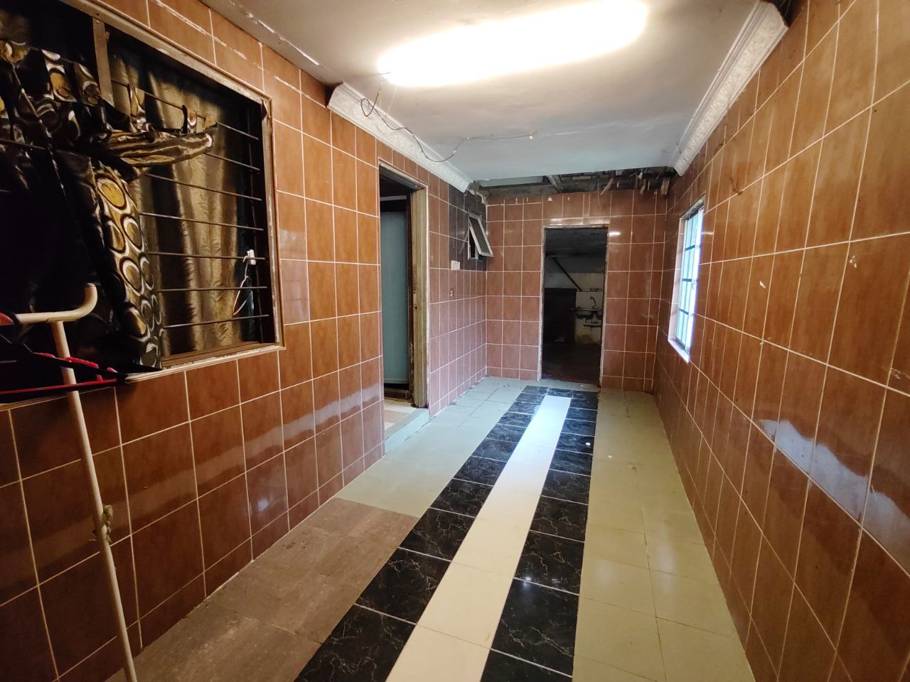 Single Storey Terrace Corner Taman Sri Serdang - photo 9