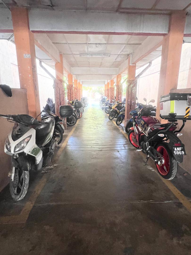 Pangsapuri Enggang Bandar Kinrara 6 Puchong - photo 2